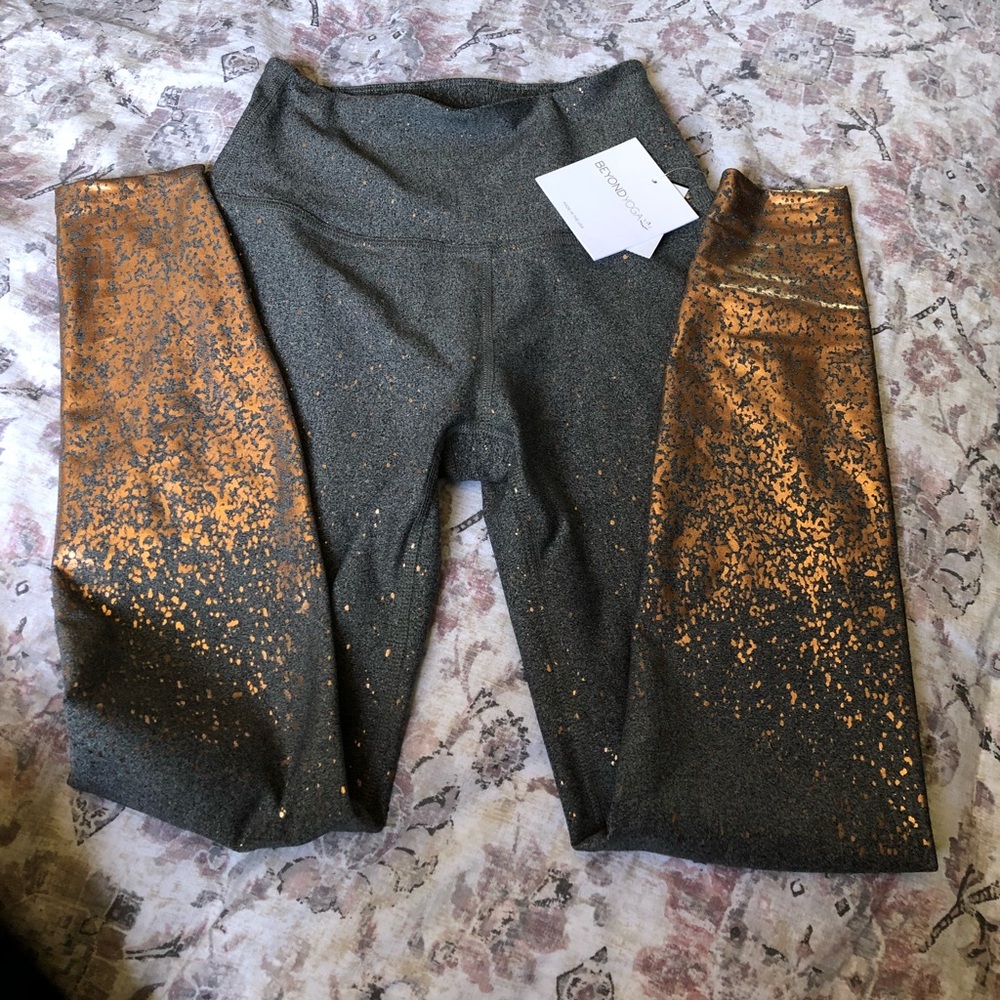 Beyond Yoga Gray Leggings